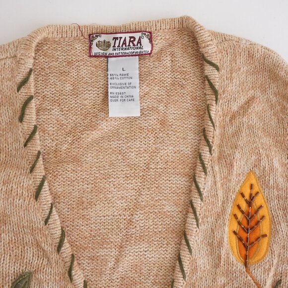 VTG Tiara International Embroidered Fall Vest Grandmacore Cottagecore Cabin L - Picture 8 of 8